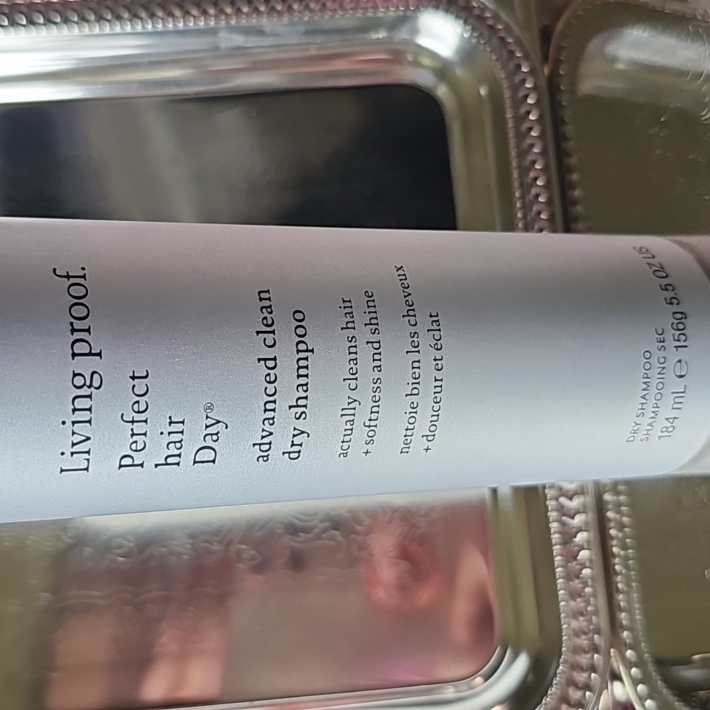New Living Proof Advanced Clean Dry Shampoo - 5.5 oz - Picture 2 of 4